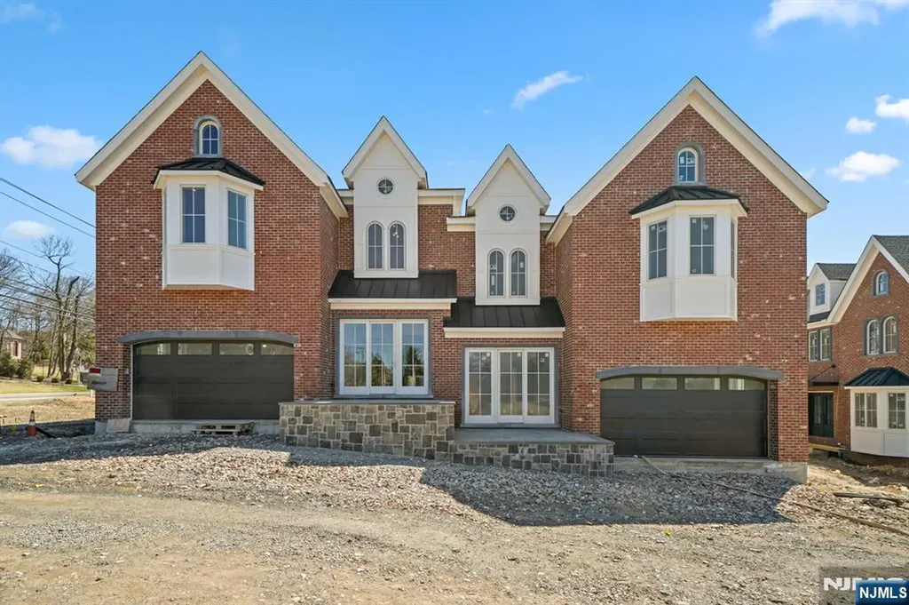 978 Closter Dock Road Alpine NJ 07620