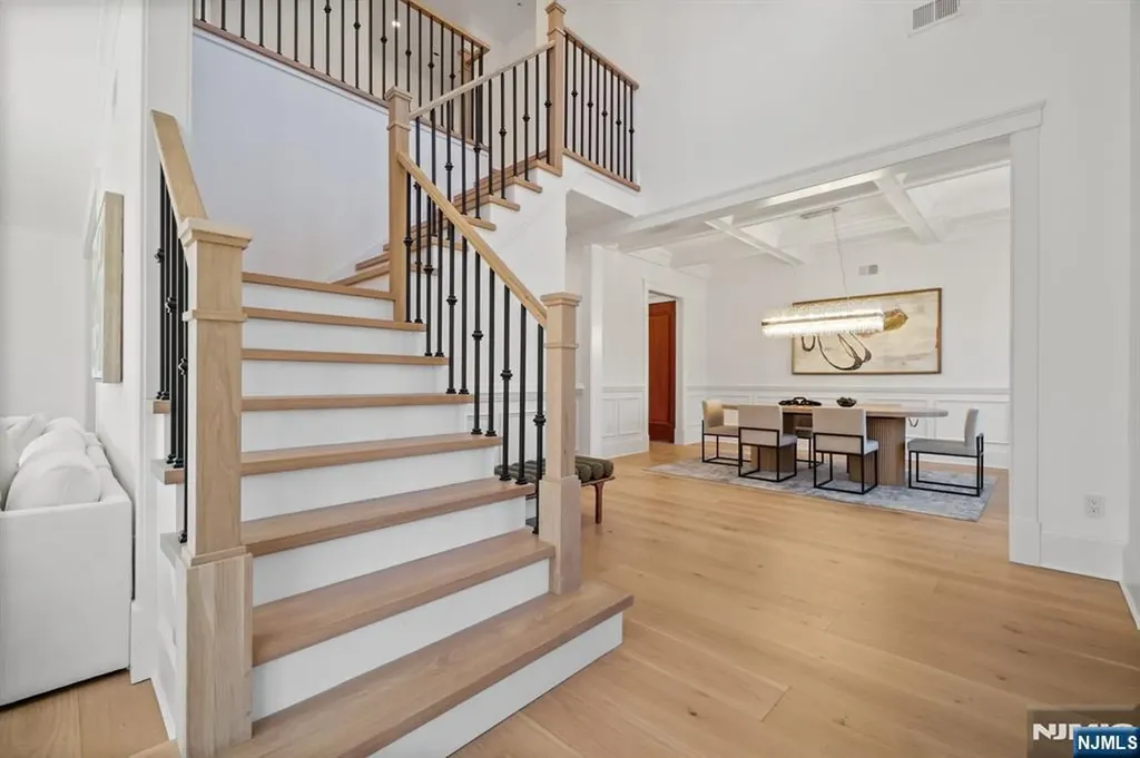 978 Closter Dock Road Alpine NJ 07620