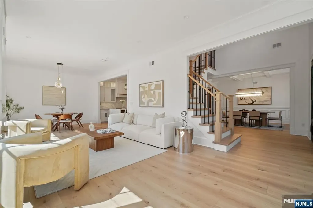 978 Closter Dock Road Alpine NJ 07620