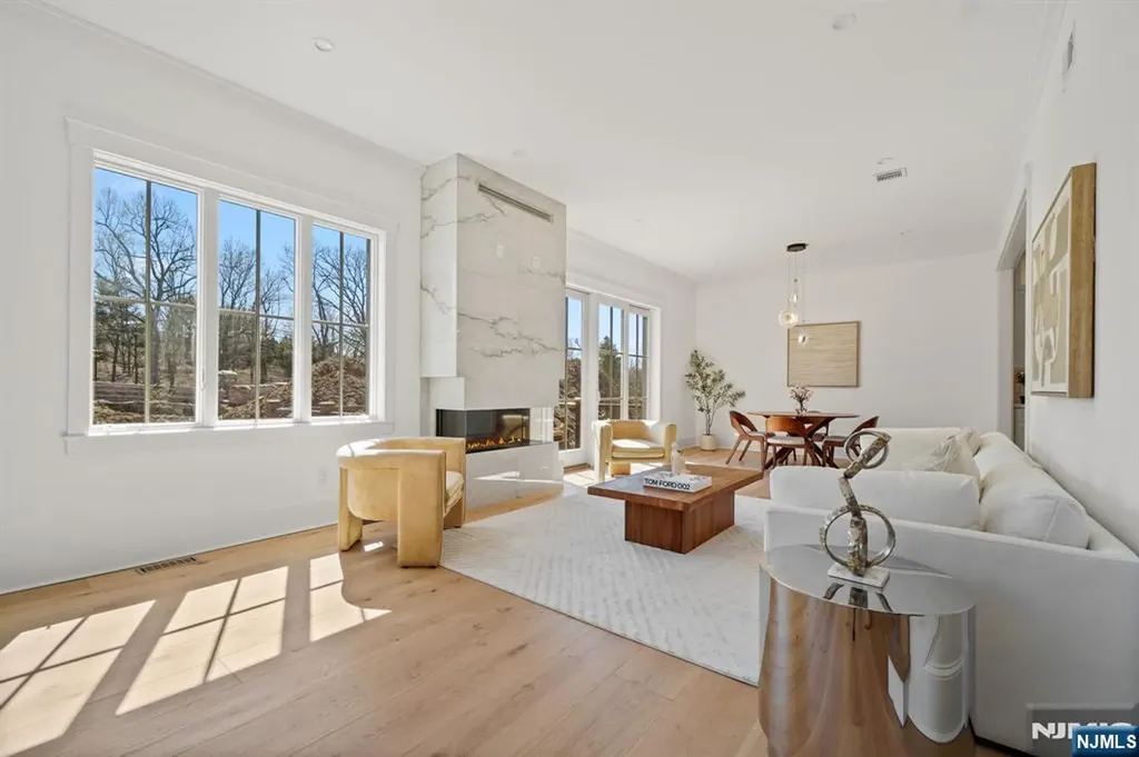 978 Closter Dock Road Alpine NJ 07620