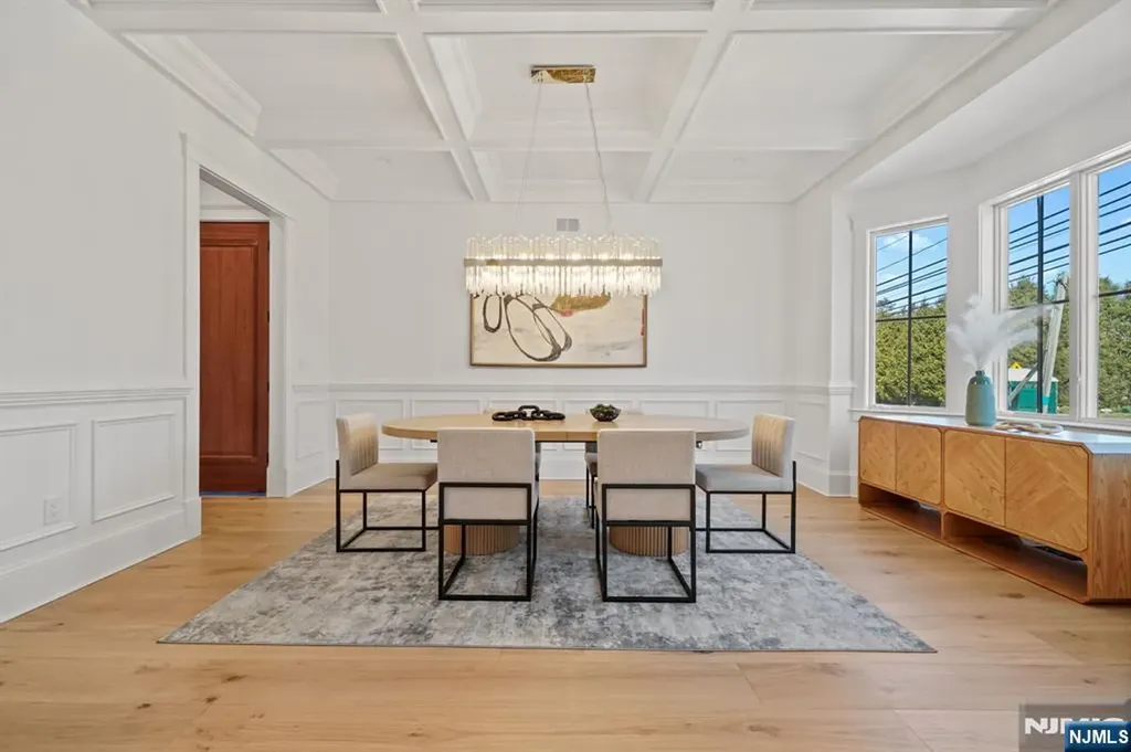 978 Closter Dock Road Alpine NJ 07620