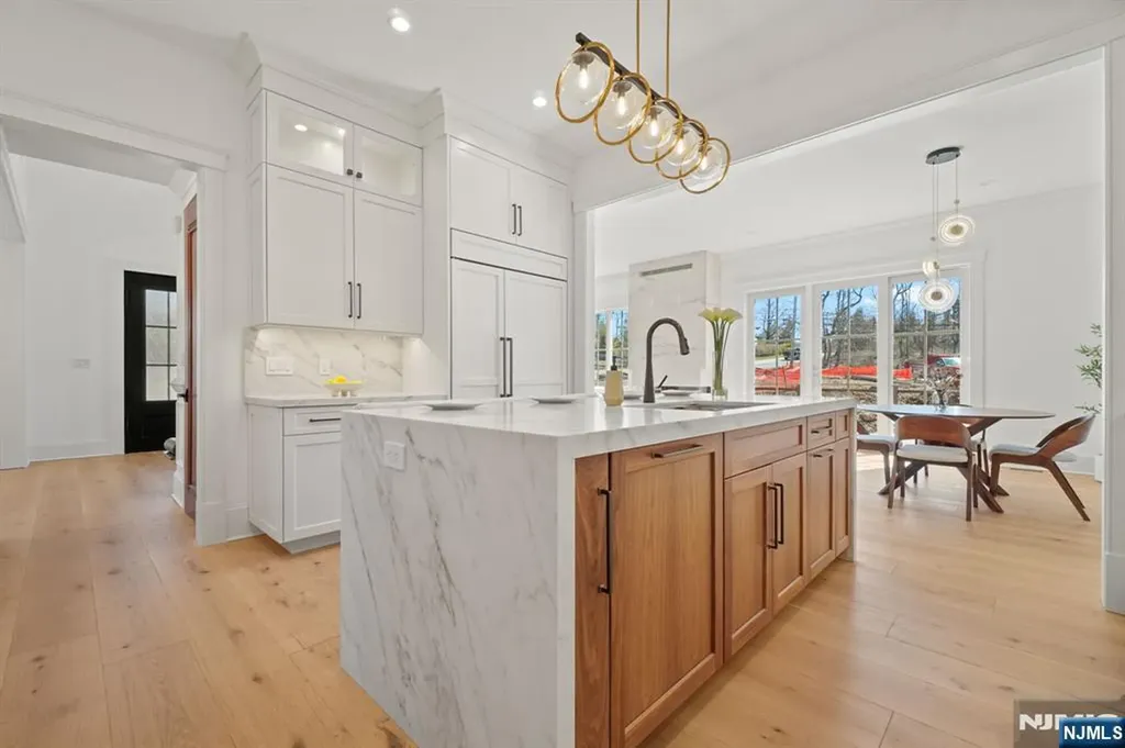 978 Closter Dock Road Alpine NJ 07620