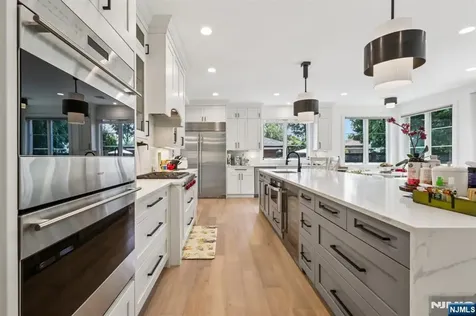 244 Virginia Avenue Fort Lee NJ 07024