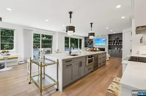 244 Virginia Avenue Fort Lee NJ 07024