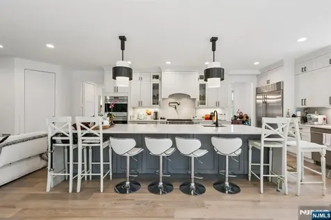244 Virginia Avenue Fort Lee NJ 07024