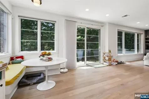 244 Virginia Avenue Fort Lee NJ 07024
