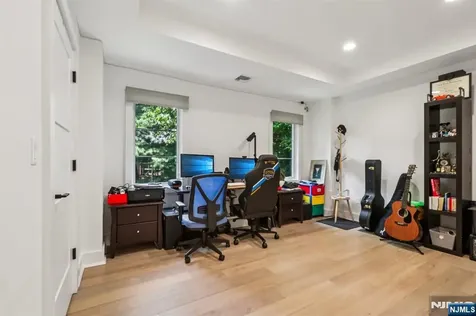 244 Virginia Avenue Fort Lee NJ 07024