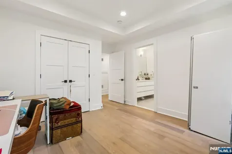 244 Virginia Avenue Fort Lee NJ 07024