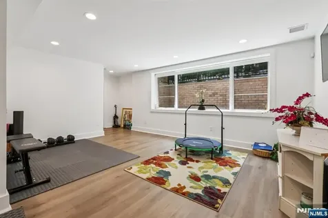 244 Virginia Avenue Fort Lee NJ 07024
