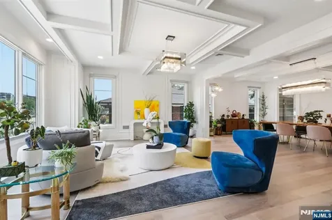 244 Virginia Avenue Fort Lee NJ 07024