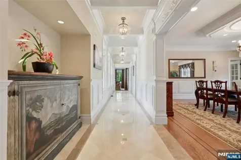 14 Upper Cross Road Saddle River NJ 07458