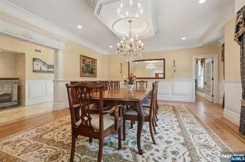 14 Upper Cross Road Saddle River NJ 07458