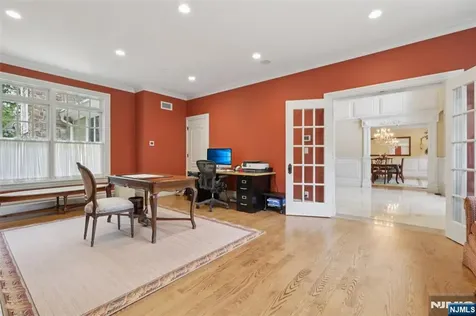 14 Upper Cross Road Saddle River NJ 07458