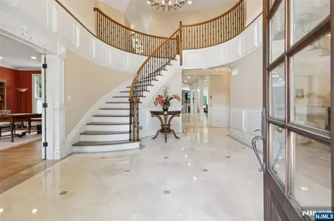 14 Upper Cross Road Saddle River NJ 07458