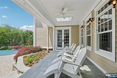 14 Upper Cross Road Saddle River NJ 07458