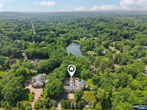 14 Upper Cross Road Saddle River NJ 07458