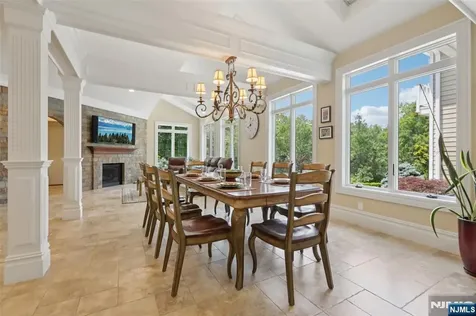 14 Upper Cross Road Saddle River NJ 07458