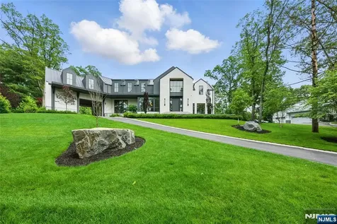 63 Ridge Road Tenafly NJ 07670