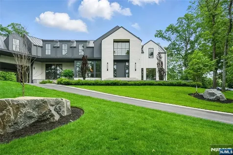 63 Ridge Road Tenafly NJ 07670