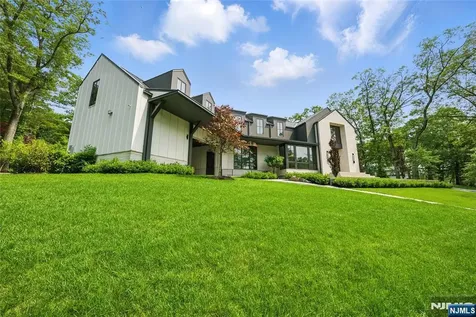 63 Ridge Road Tenafly NJ 07670
