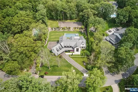 63 Ridge Road Tenafly NJ 07670