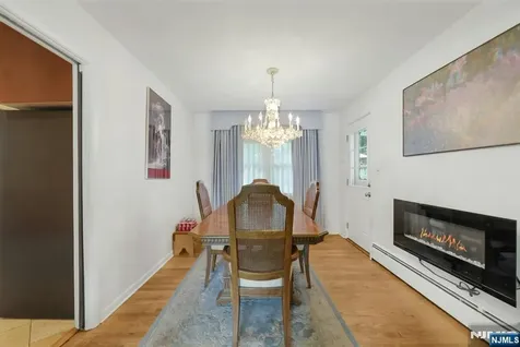 31 Hardenburgh Avenue Demarest NJ 07627