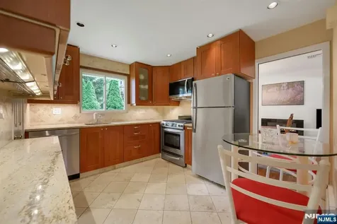 31 Hardenburgh Avenue Demarest NJ 07627