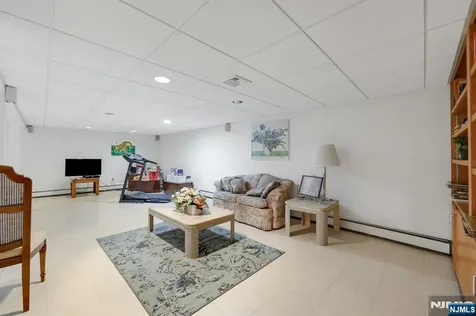 31 Hardenburgh Avenue Demarest NJ 07627