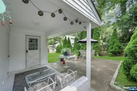 31 Hardenburgh Avenue Demarest NJ 07627
