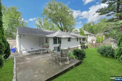 31 Hardenburgh Avenue Demarest NJ 07627