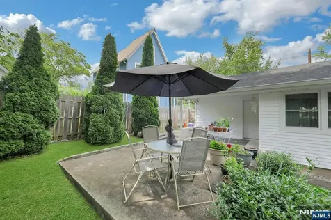 31 Hardenburgh Avenue Demarest NJ 07627