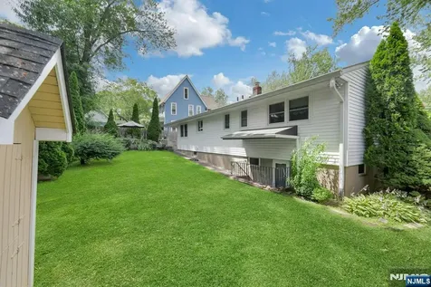 31 Hardenburgh Avenue Demarest NJ 07627