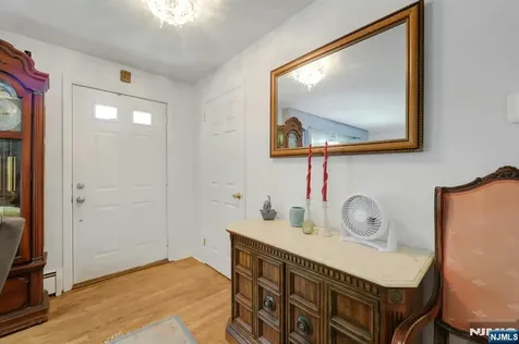 31 Hardenburgh Avenue Demarest NJ 07627