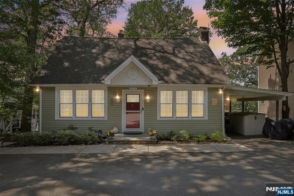 105 Upper Lakeview Avenue Ringwood NJ 07456