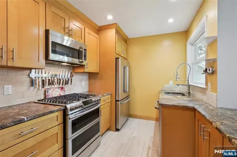 105 Upper Lakeview Avenue Ringwood NJ 07456