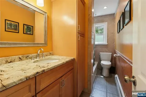 105 Upper Lakeview Avenue Ringwood NJ 07456