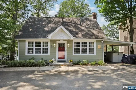 105 Upper Lakeview Avenue Ringwood NJ 07456