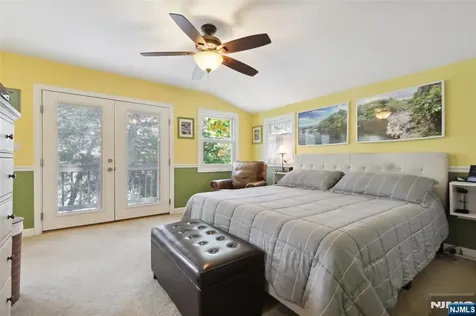 105 Upper Lakeview Avenue Ringwood NJ 07456