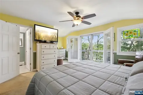 105 Upper Lakeview Avenue Ringwood NJ 07456
