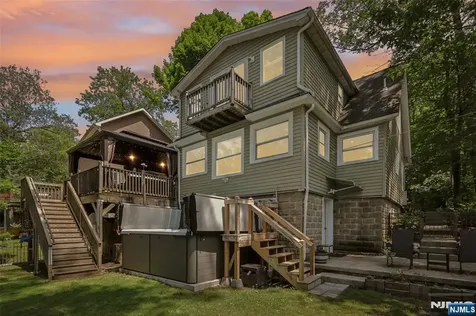 105 Upper Lakeview Avenue Ringwood NJ 07456