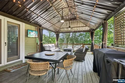 105 Upper Lakeview Avenue Ringwood NJ 07456