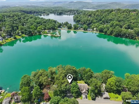 105 Upper Lakeview Avenue Ringwood NJ 07456