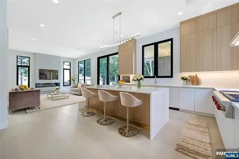 11A Meadow Lane Norwood NJ 07648