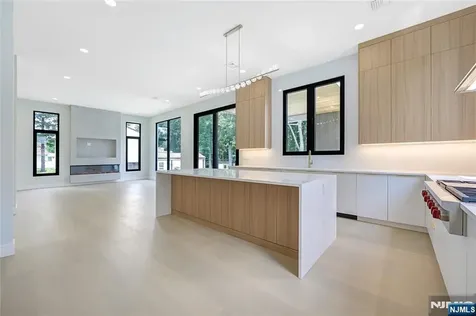 11A Meadow Lane Norwood NJ 07648