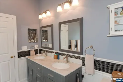 425 Diablo Court Mahwah NJ 07430