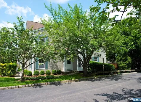 425 Diablo Court Mahwah NJ 07430