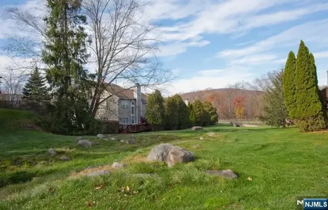 425 Diablo Court Mahwah NJ 07430
