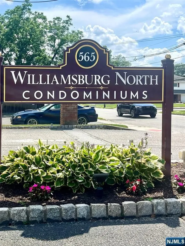 565 Grove Clifton NJ 07013
