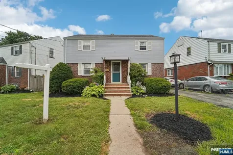 12 Macarthur Hasbrouck Heights NJ 07604