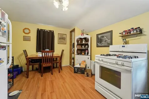 12 Macarthur Hasbrouck Heights NJ 07604